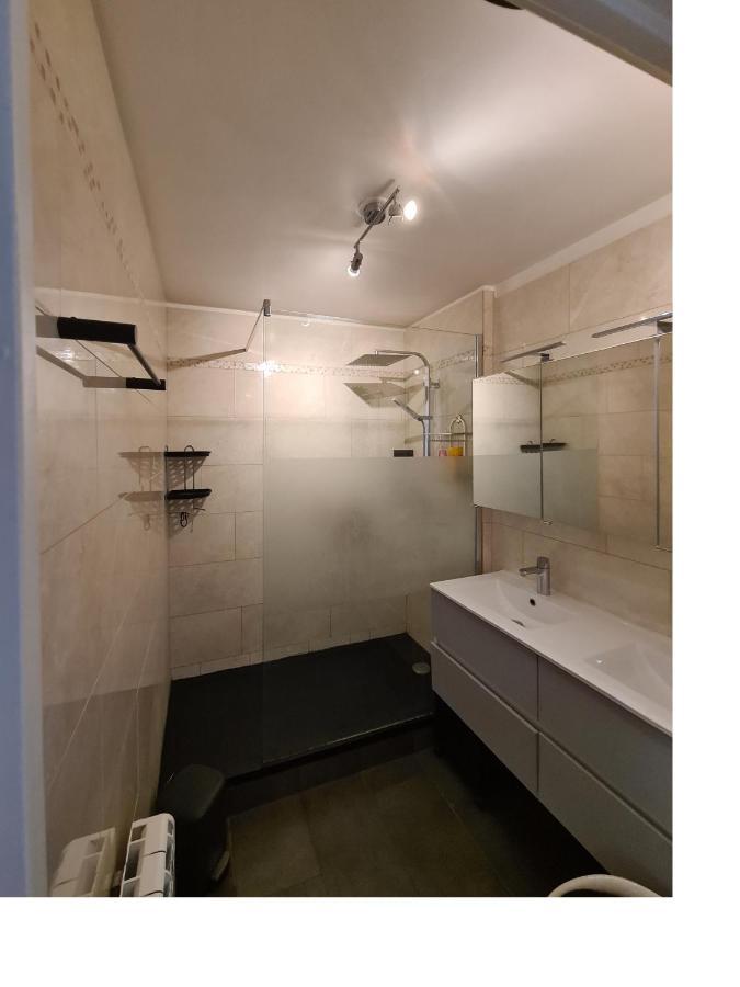 פריז Chambre De 11 M2 Avec Balcon מראה חיצוני תמונה